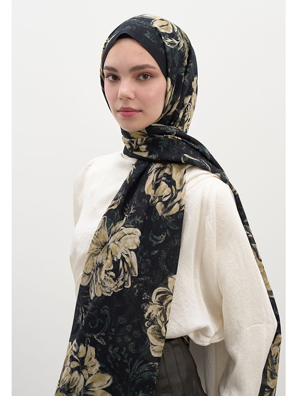 Felıcıe Desen Şal Siyah-1