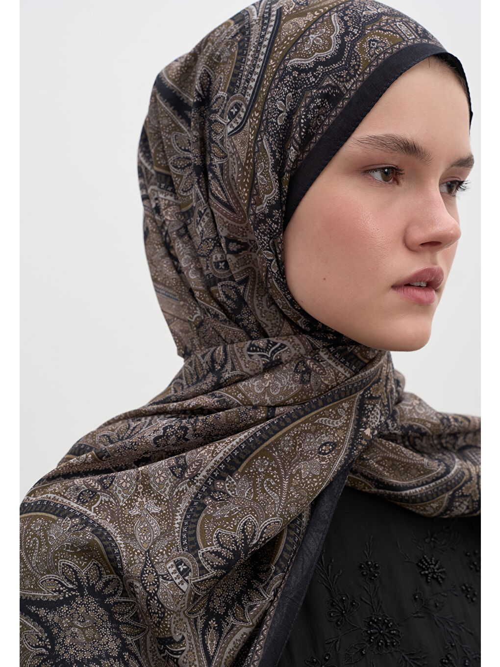 Slyvıe Desen Şal Siyah-1