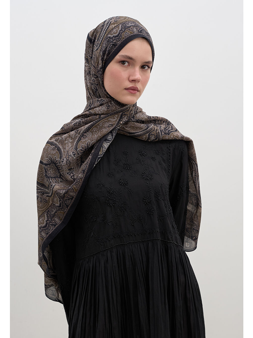 Slyvıe Desen Şal Siyah-3