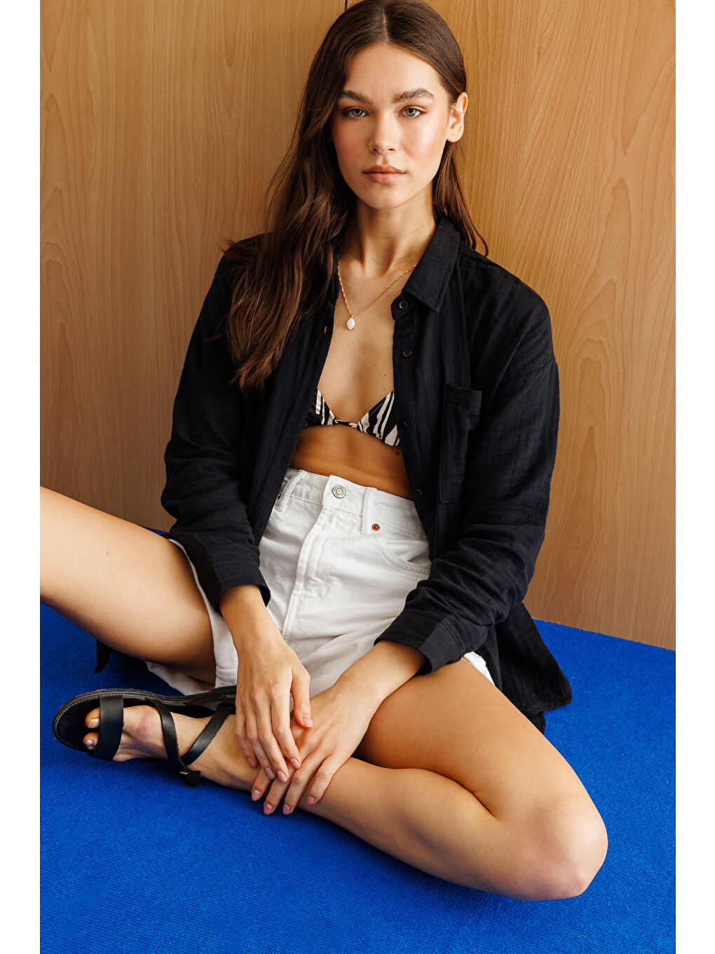 Siyah Oversize Basic Müslin Kadın Gömlek KADIN-MÜSLİN-GÖMLEK-4