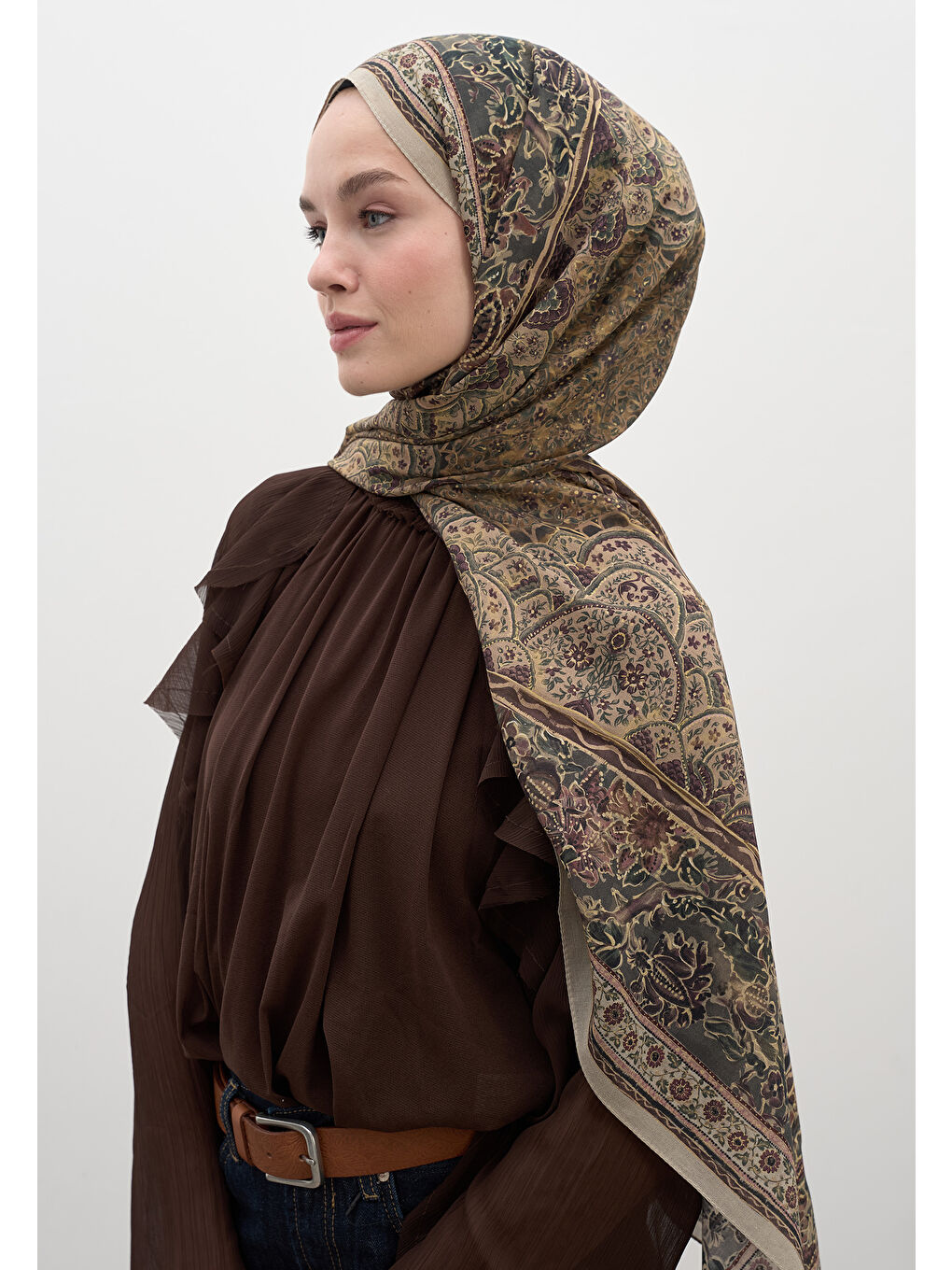 Vanessa Desen Şal Haki