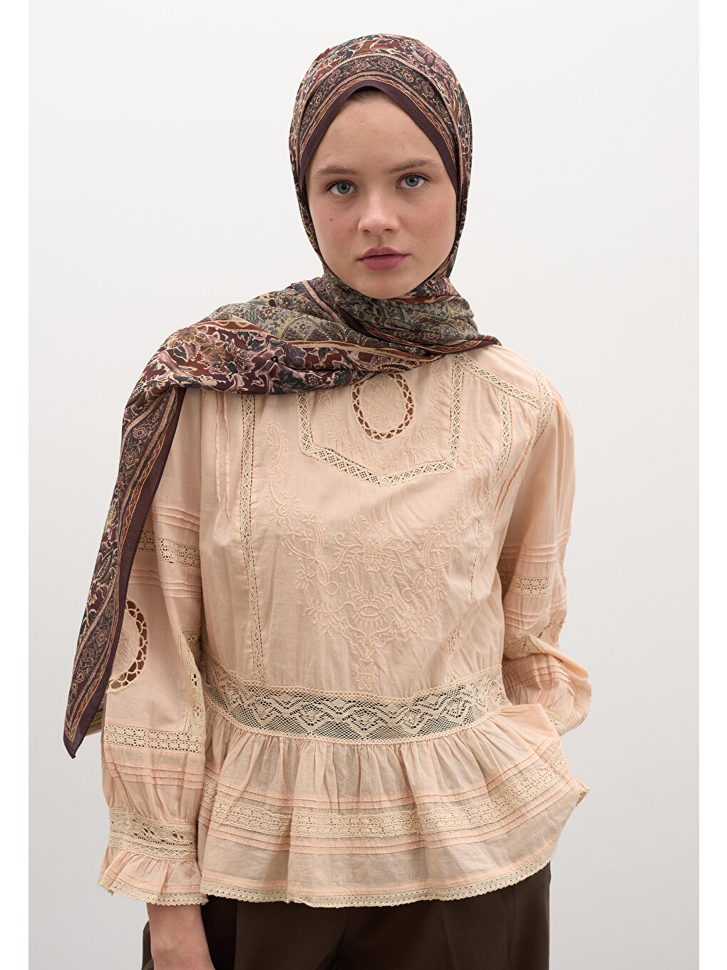 Vanessa Desen Şal Bordo-2