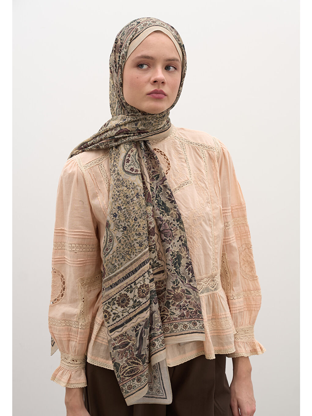 Vanessa Desen Şal Bej-2