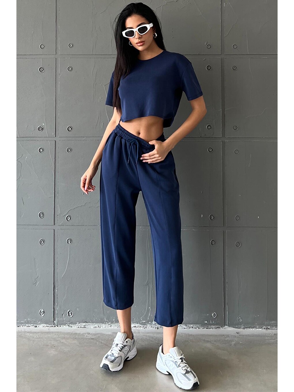 Lacivert Ultra Yumuşak Dokunuş: Modal Crop Top Serisi Kadın Tişört @savona-3