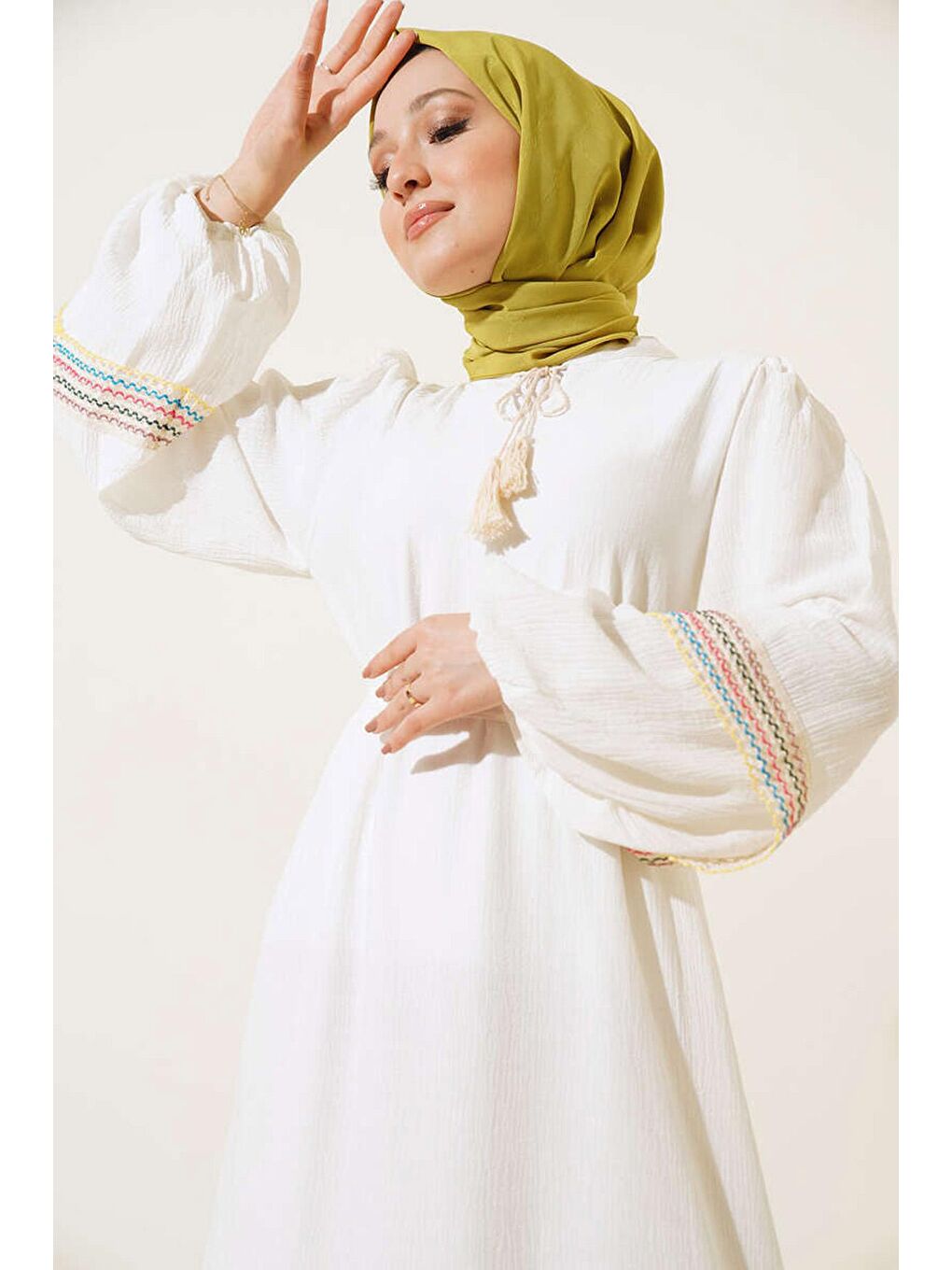 2470 Uzun Tesettür Elbise - Ekru-1