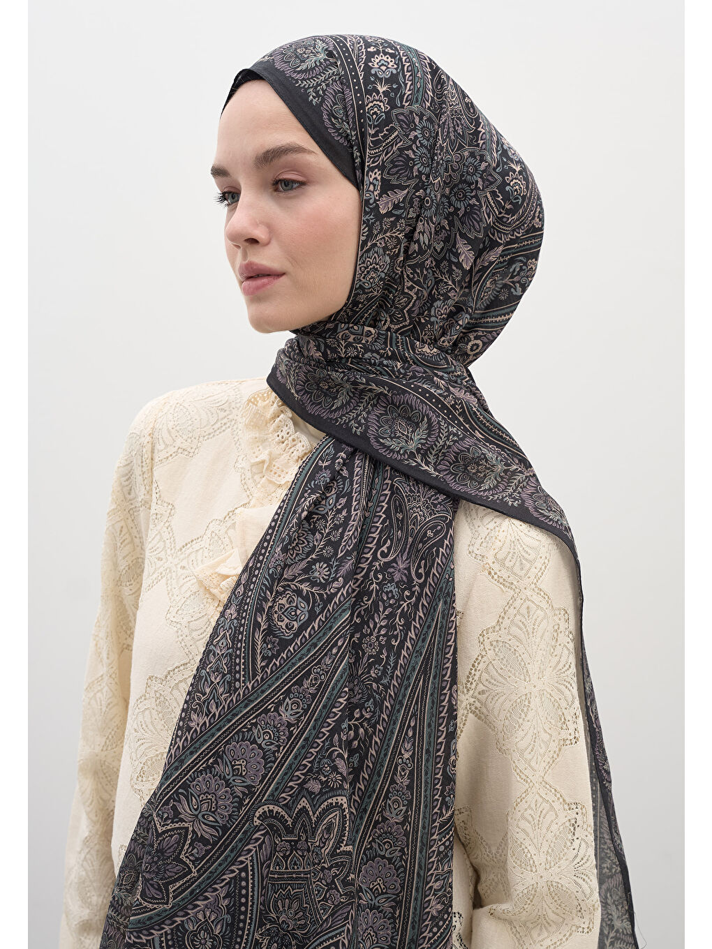 Petra Desen Şal Mürdüm-1