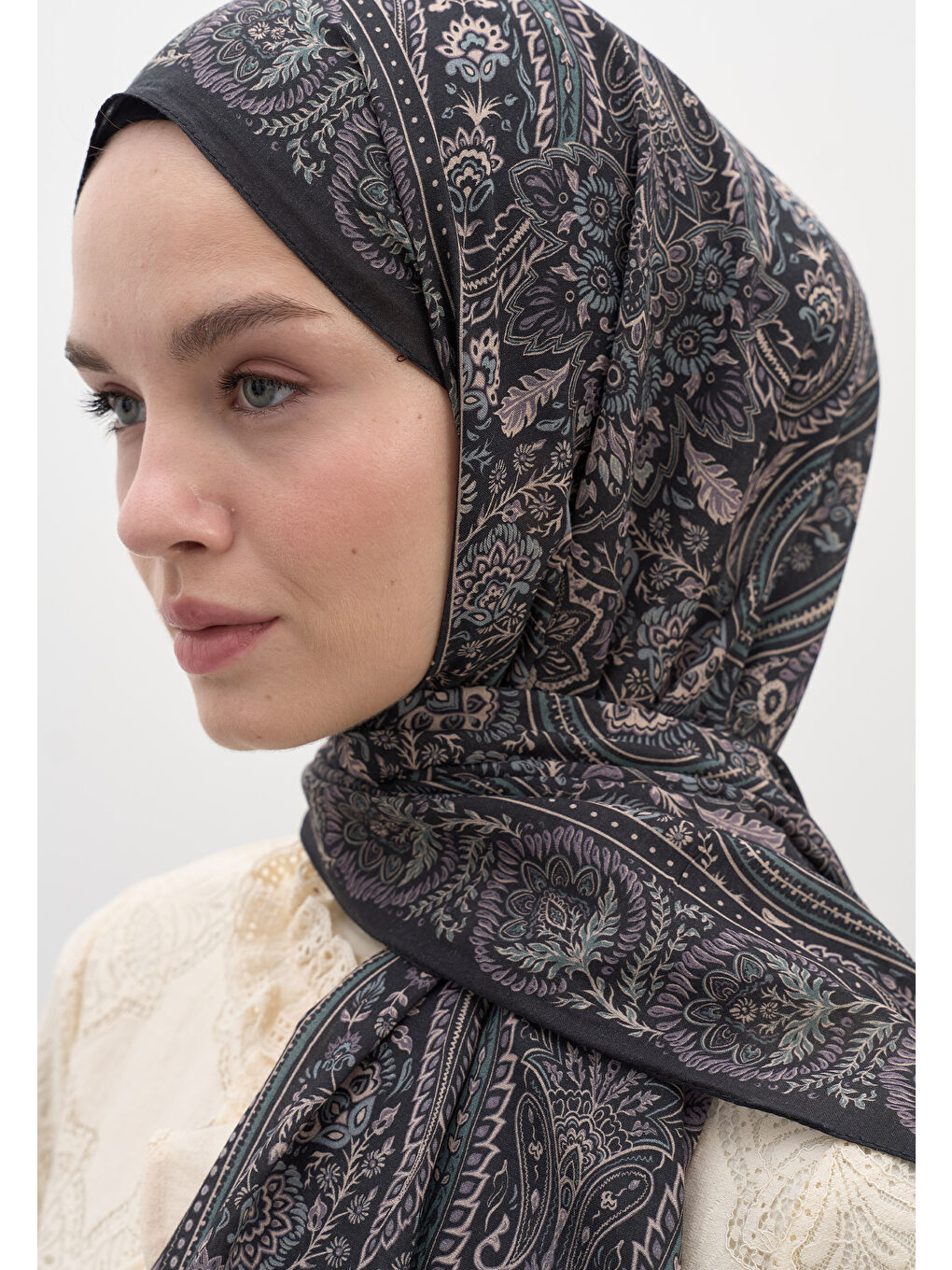 Petra Desen Şal Mürdüm-3