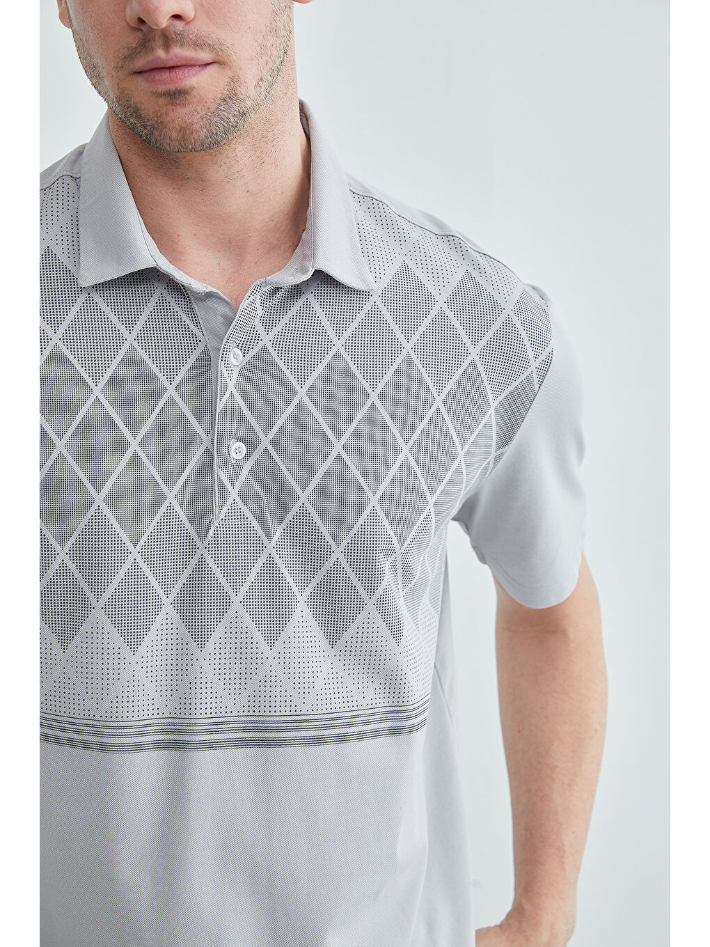 Gri Baklava Desenli Polo Yaka Tişört-4