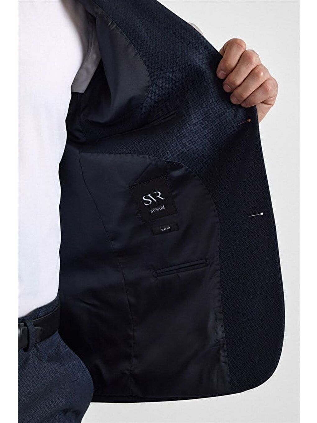 Lacivert Slim Sivri Yaka Kazayağı Armürlü Kapaklı Cep Standart 6 Drop Takım Elbise-4