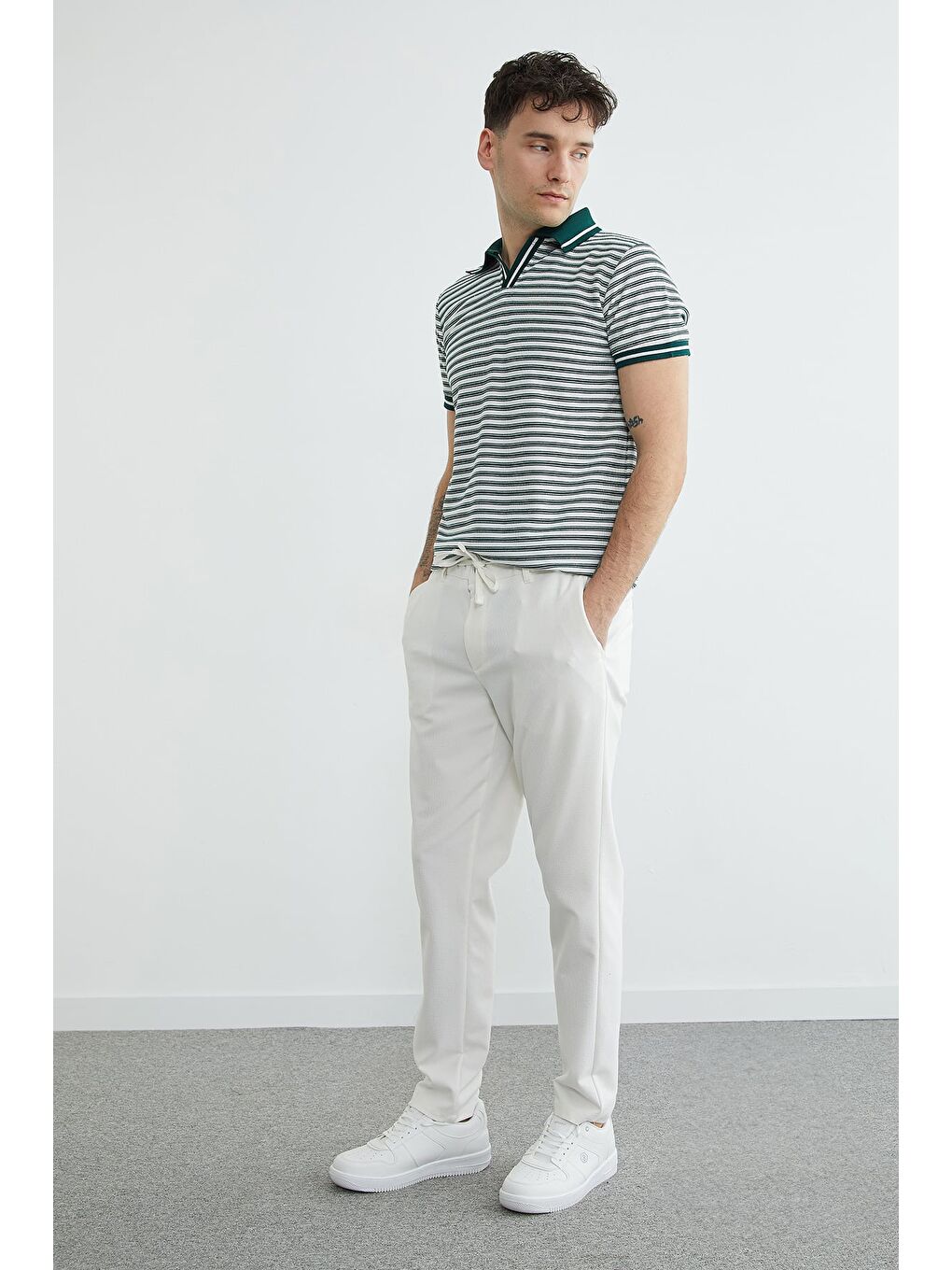 Beyaz Beli Bağlamalı Dokulu Pantolon-2