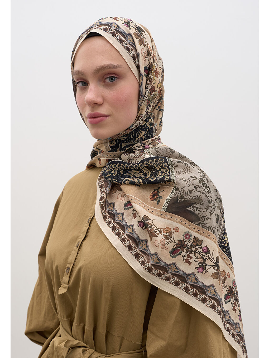 Wıld And Pure Desen Şal Bej-3