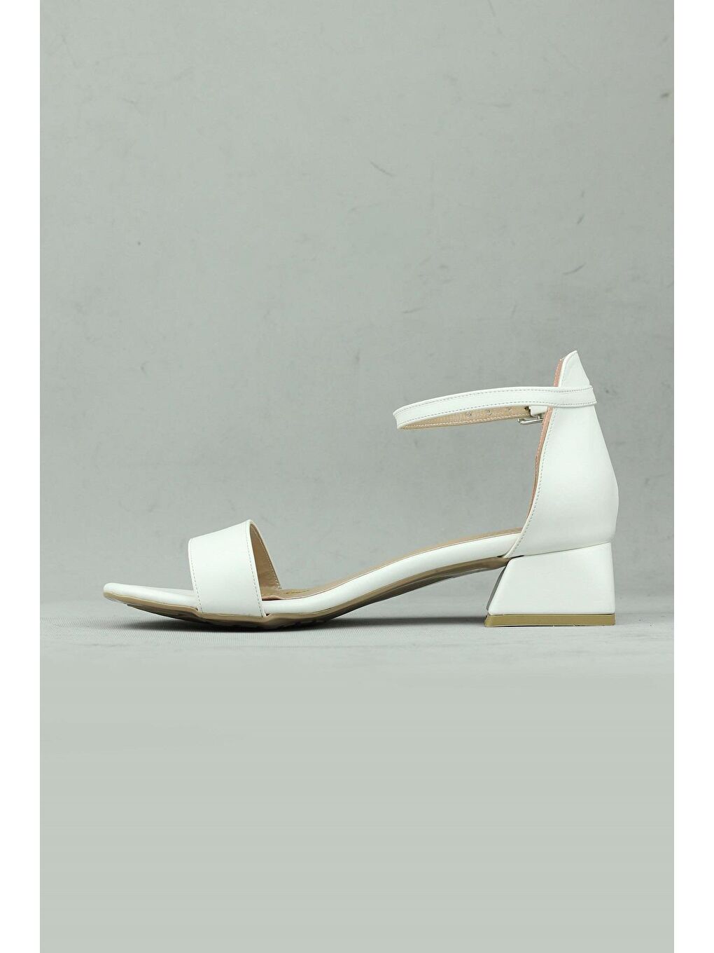 Beyaz 326180 Bilekten Kemerli Ayakkabı Kadın-2