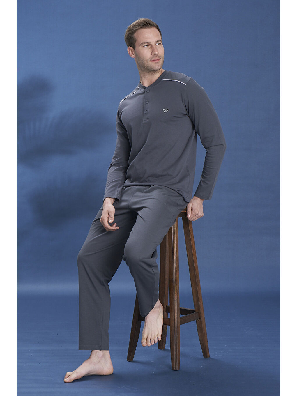 Gri Erkek Penye Yarım Düğme Detay Uzun Kol Pijama Takımı 2123 Füme-2