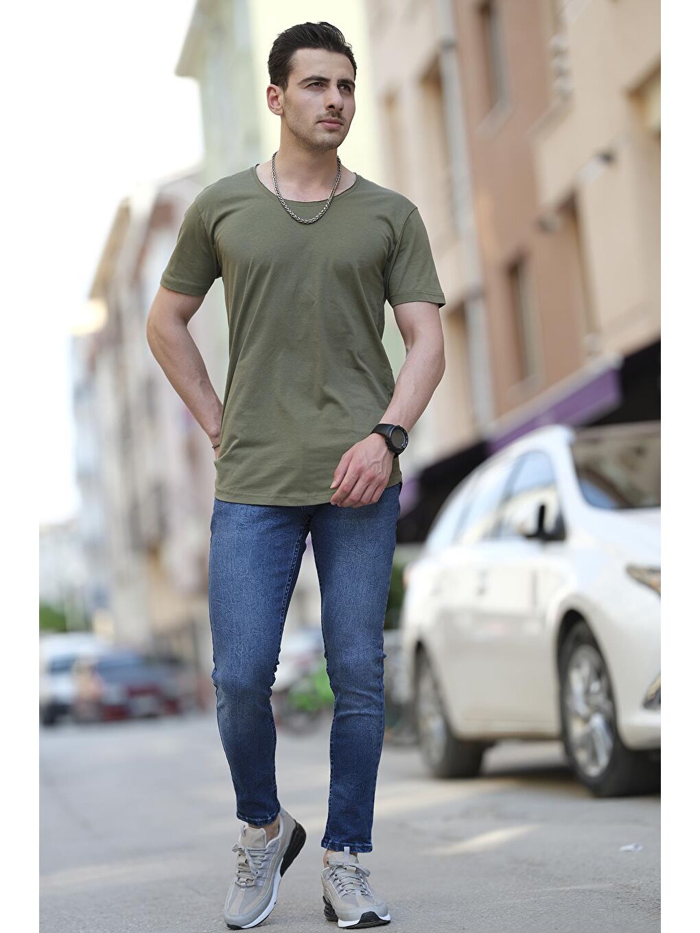 Haki Açık Yaka Slim Fit Tshirt