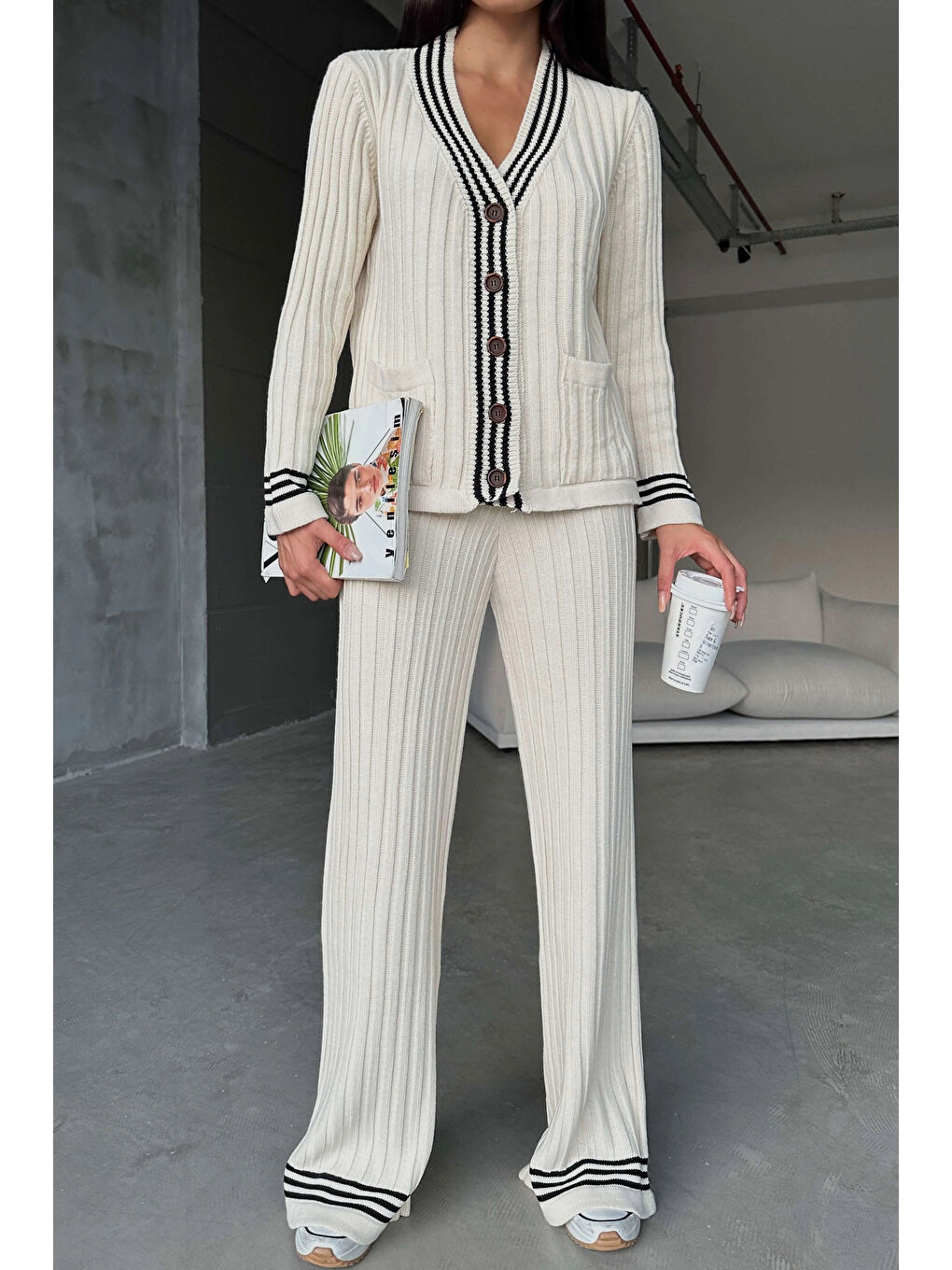 Kadın Ekru Çizgili Hırka Pantolon Triko Takım 0999-23193-1