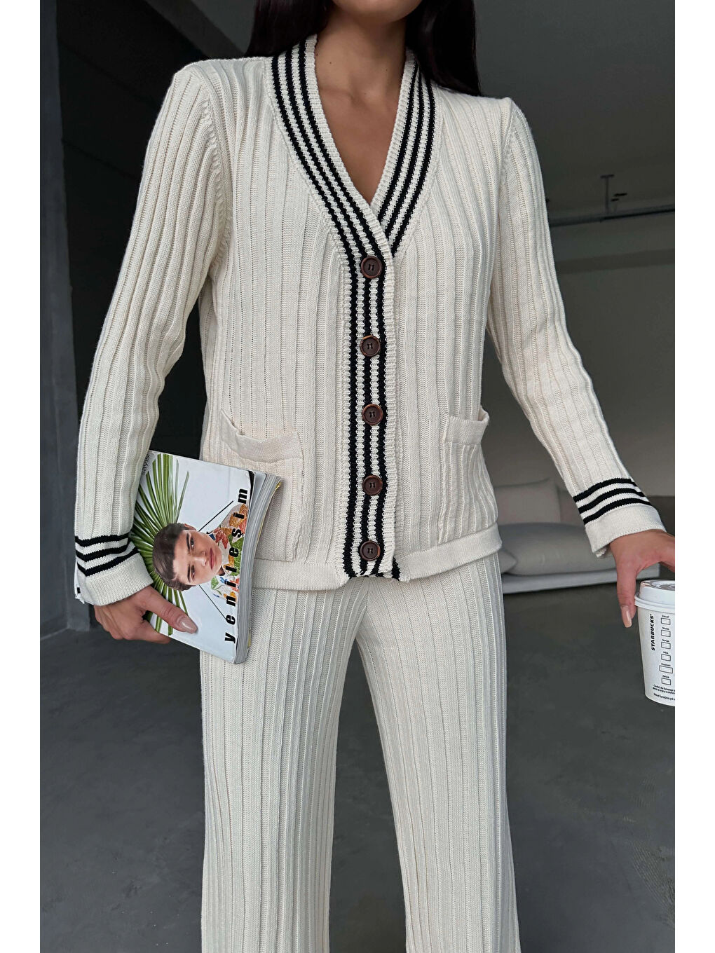 Kadın Ekru Çizgili Hırka Pantolon Triko Takım 0999-23193-3