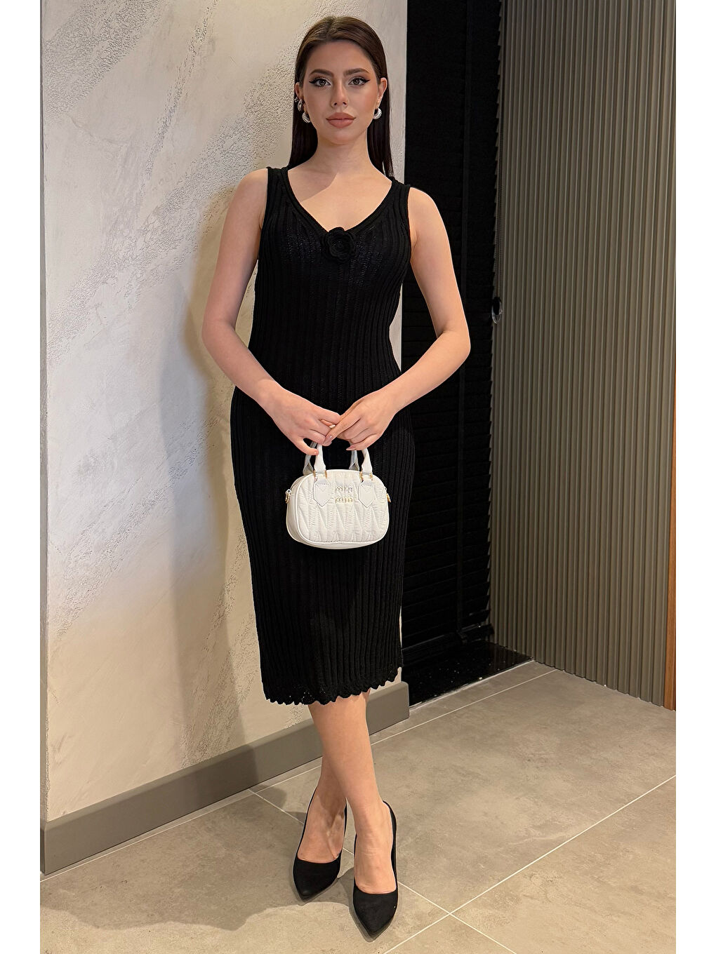 Siyah Gül Detaylı Kadın Örme Triko Elbise ( İçlikle Giyilmesi Önerilir)