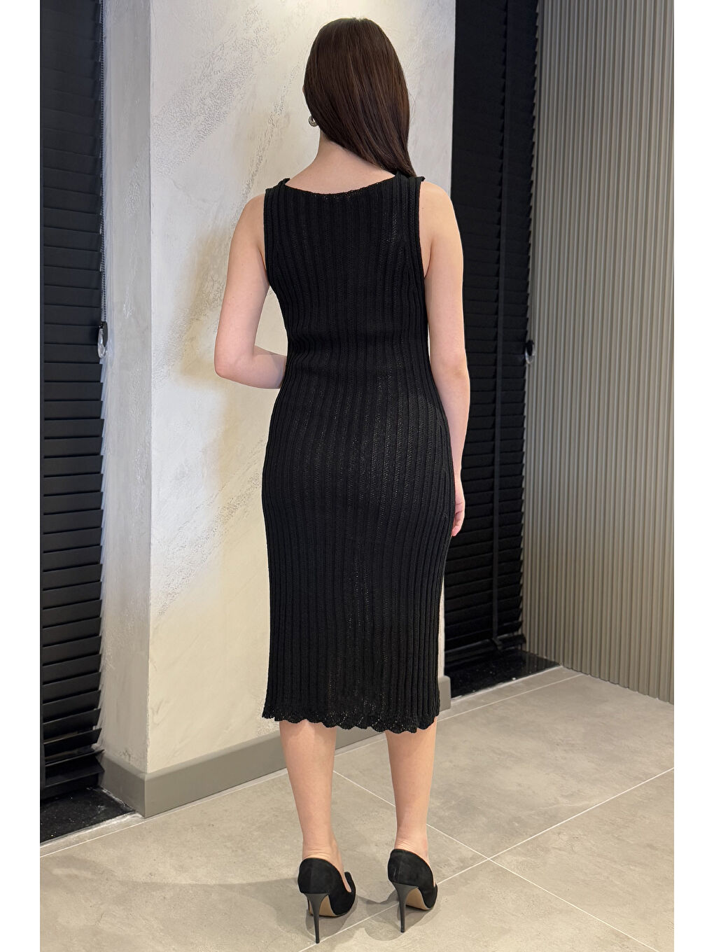 Siyah Gül Detaylı Kadın Örme Triko Elbise ( İçlikle Giyilmesi Önerilir)-2