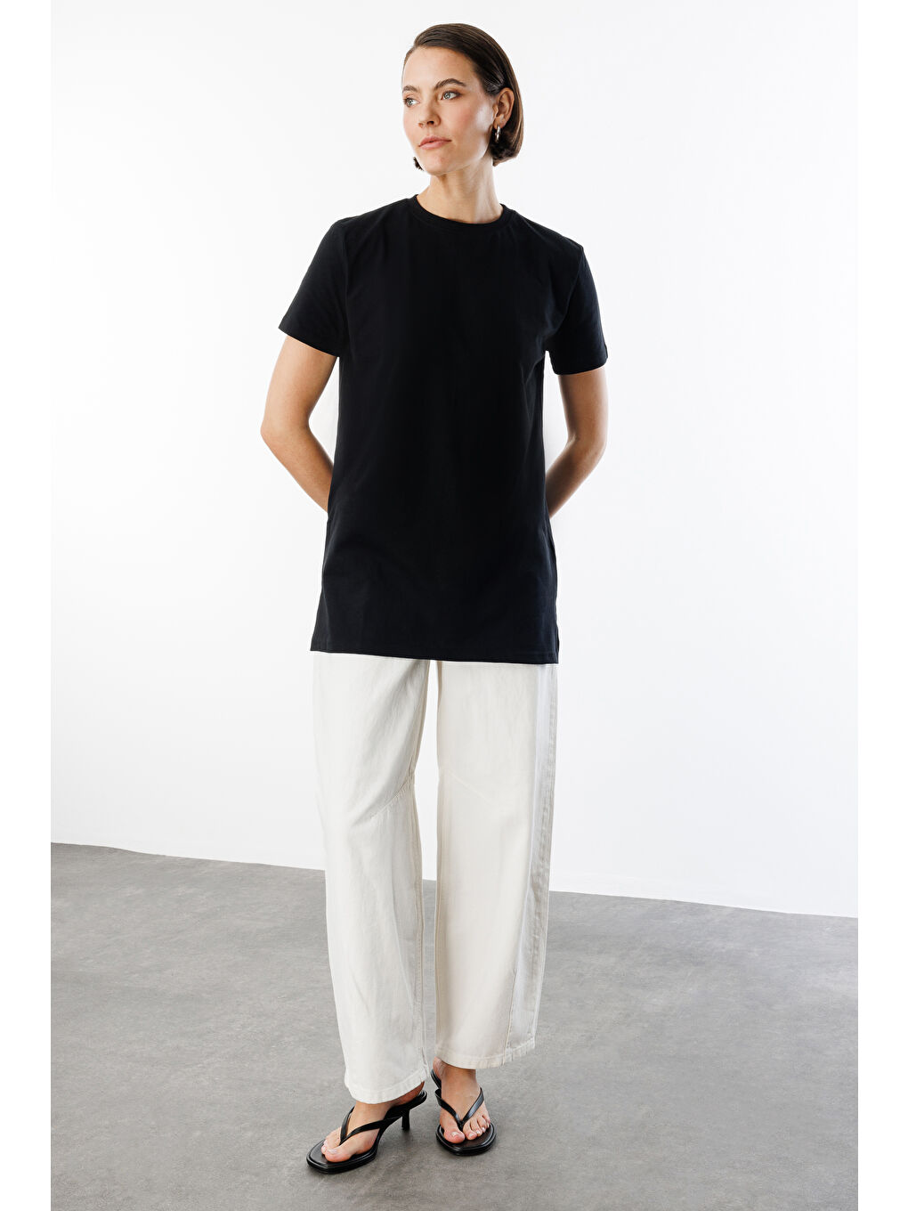 Siyah Regular Fit Bisiklet Yaka Basic Düz Kısa Kollu %100 Pamuk Tunik OVERSIZE-TUNIK-1