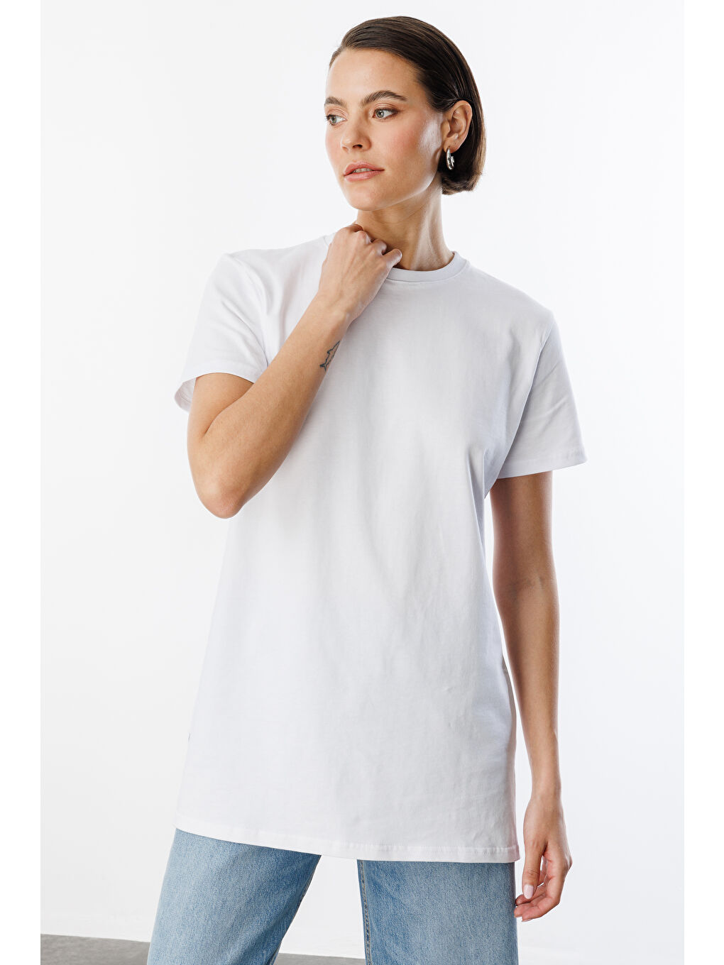 Beyaz Regular Fit Bisiklet Yaka Basic Düz Kısa Kollu %100 Pamuk Tunik OVERSIZE-TUNIK-2