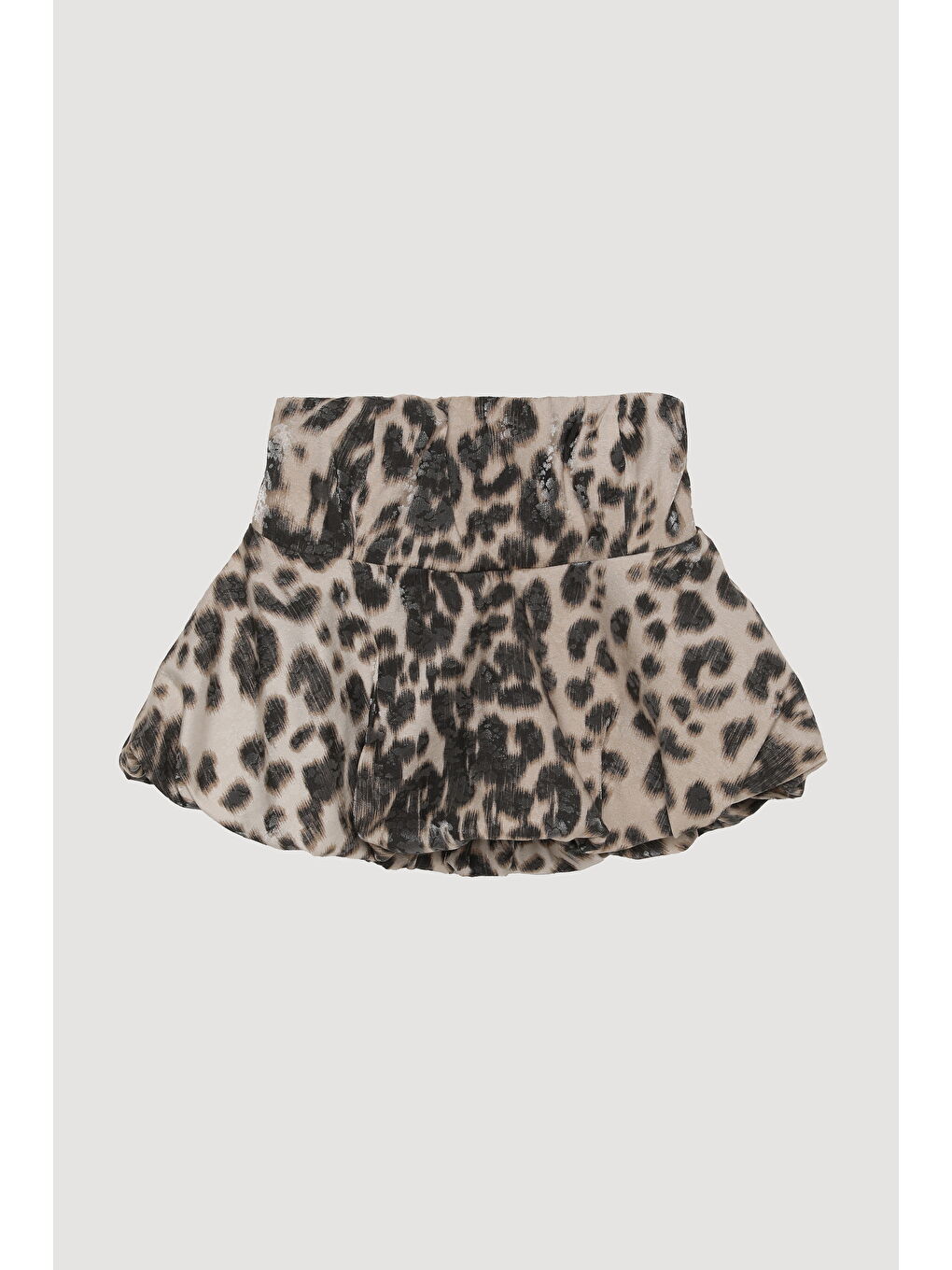 QUZU Bej Leopar Desenli Straplez Volanlı Bluz Taş