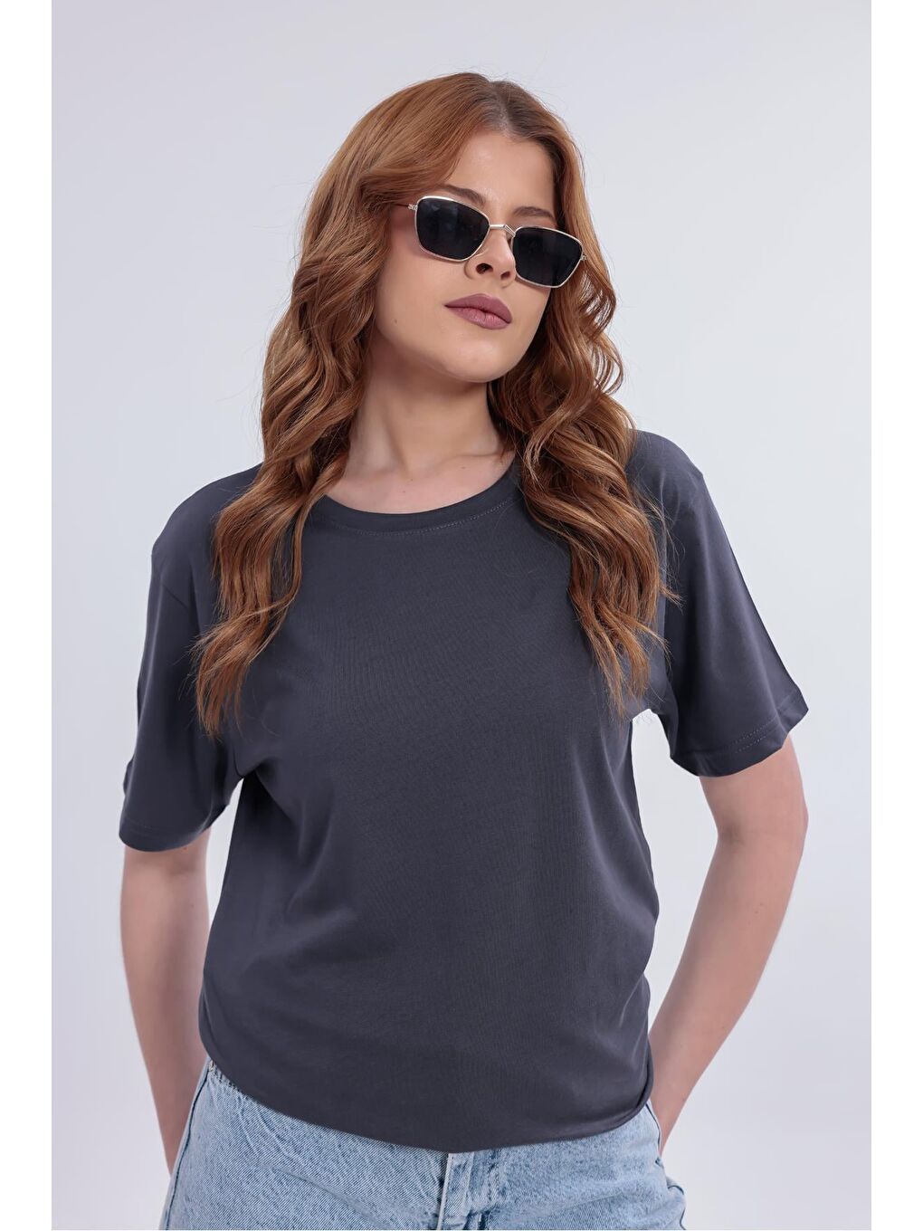 Antrasit Kadın Basic Rahat Kalıp Elastanlı 30/1 Süprem Tişört-380