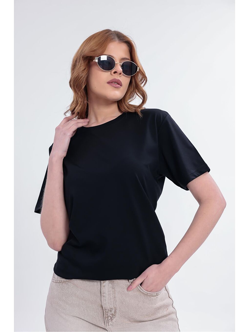 Siyah Kadın Basic Rahat Kalıp Elastanlı 30/1 Süprem Tişört-380-1
