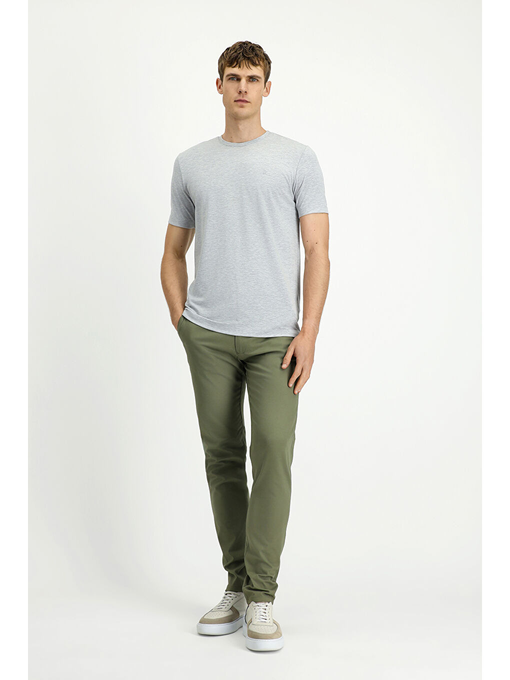 Gri Bisiklet Yaka Slim Fit Dar Kesim Süprem Pamuklu Tişört-1