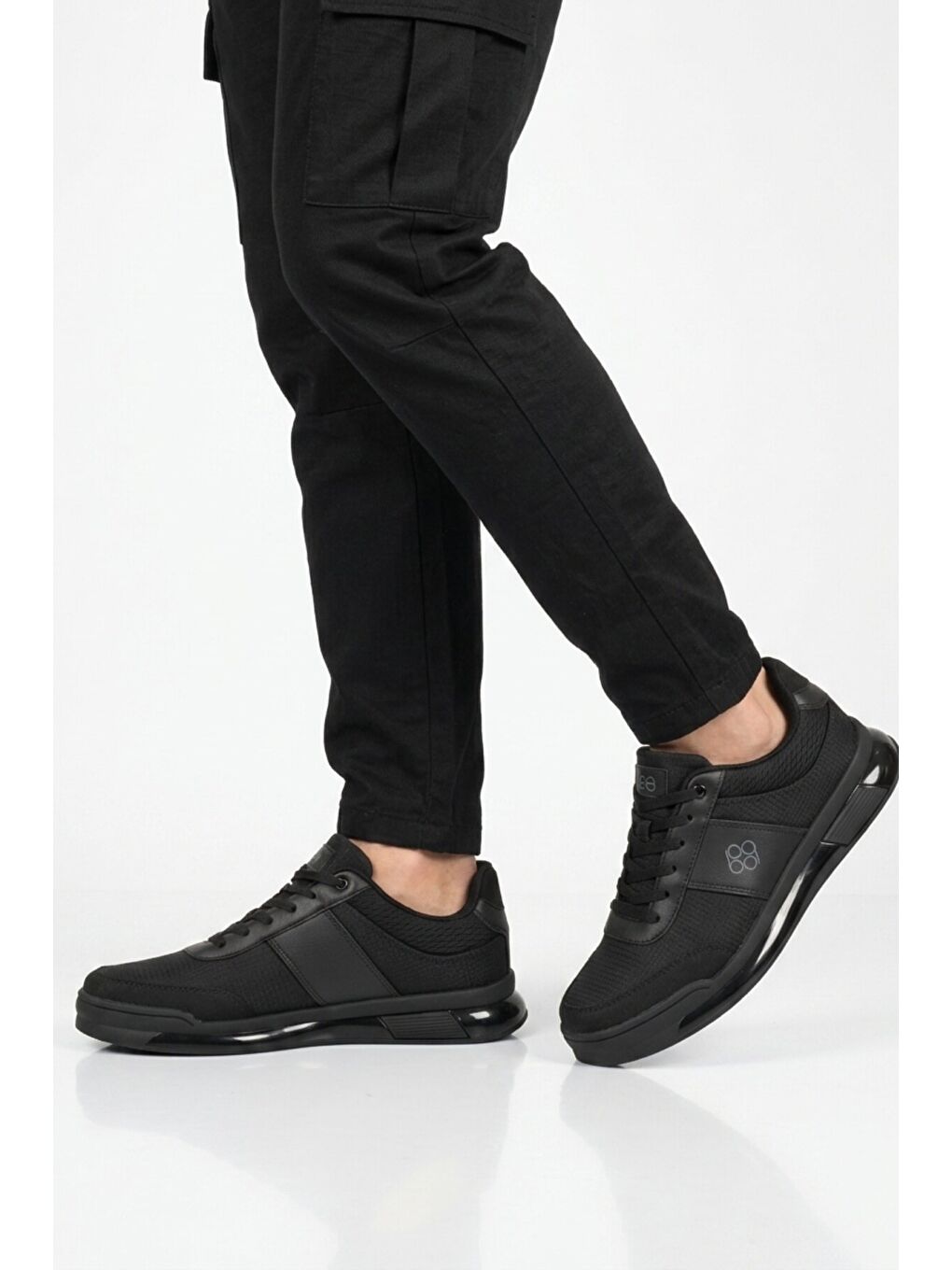 Siyah-Siyah Fileli Hafif Esnek Erkek Spor Ayakkabı BST-2088 M-1