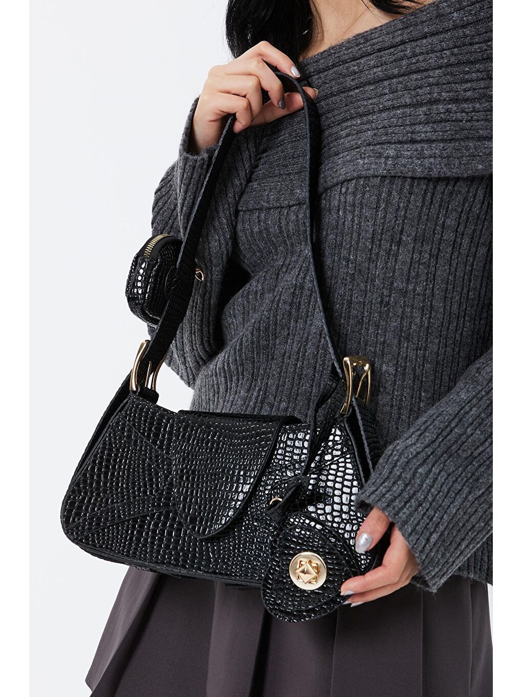 Sarkıt Kalp Detaylı Rita Kadın Kol Çanta Krok Siyah-1