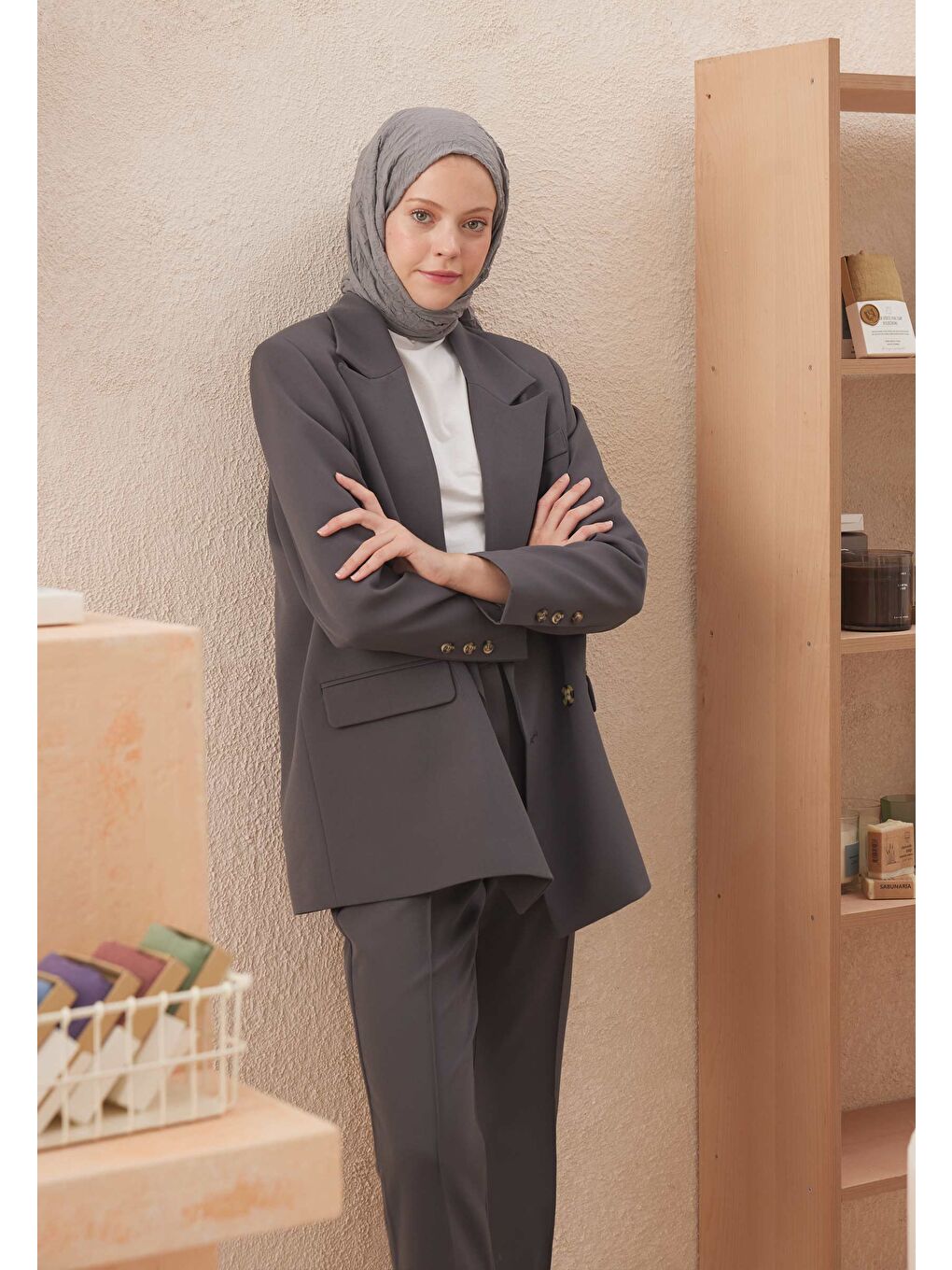 Gri Vual Crash Şal Füme