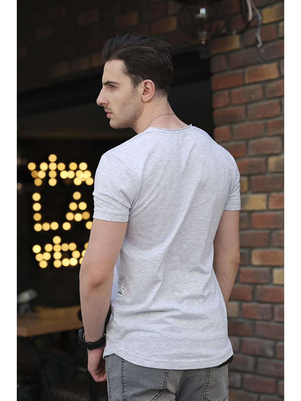 Gri Açık Yaka Slim Fit Tshirt-2