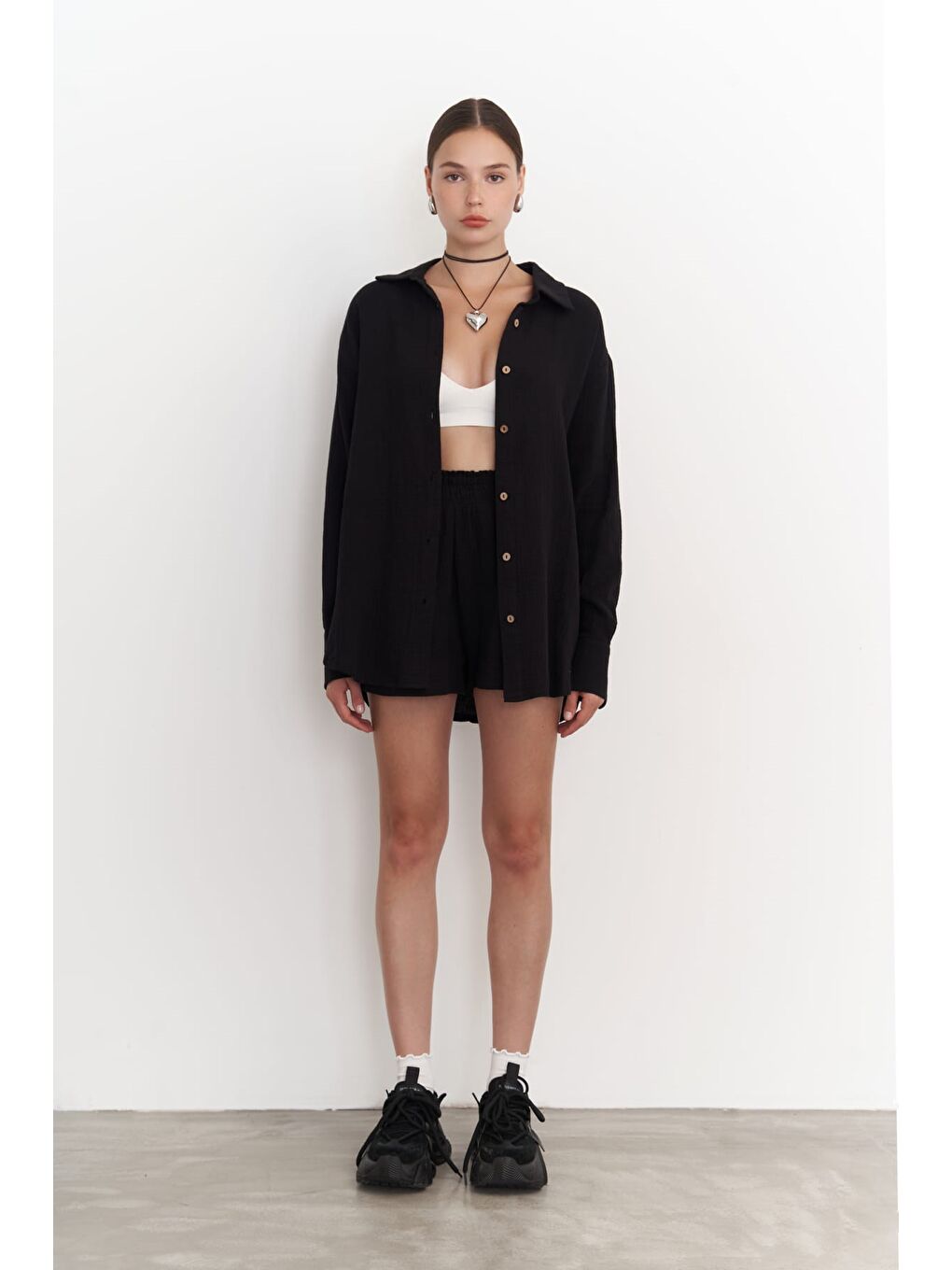 Lorissa Siyah Müslin Şortlu Takım-1