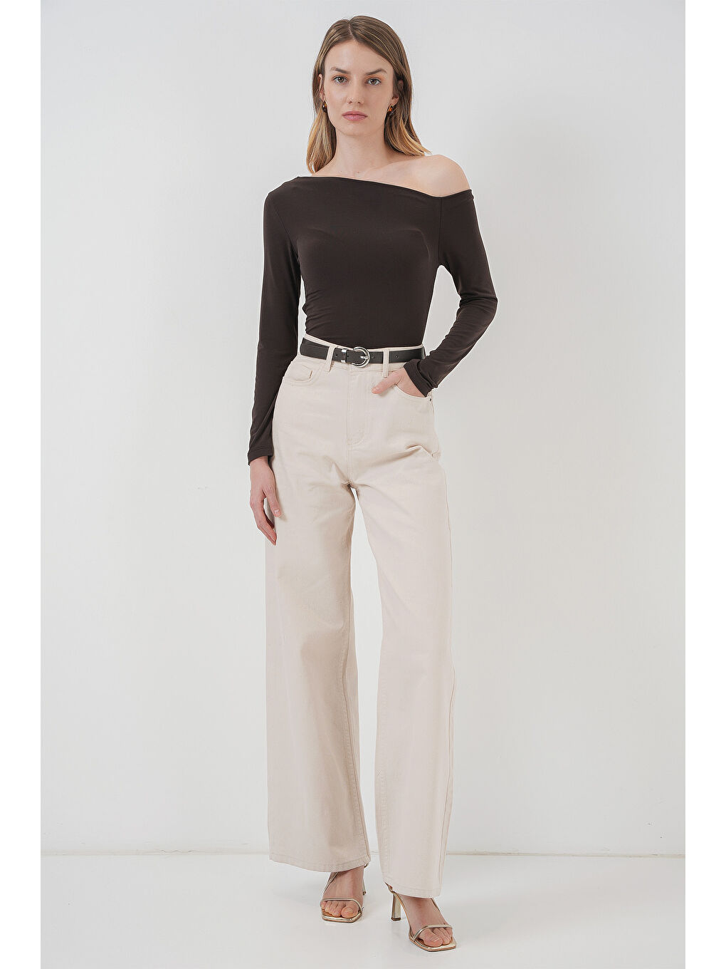 937 Kayık Yaka Sandy Bluz - Kahverengi-1