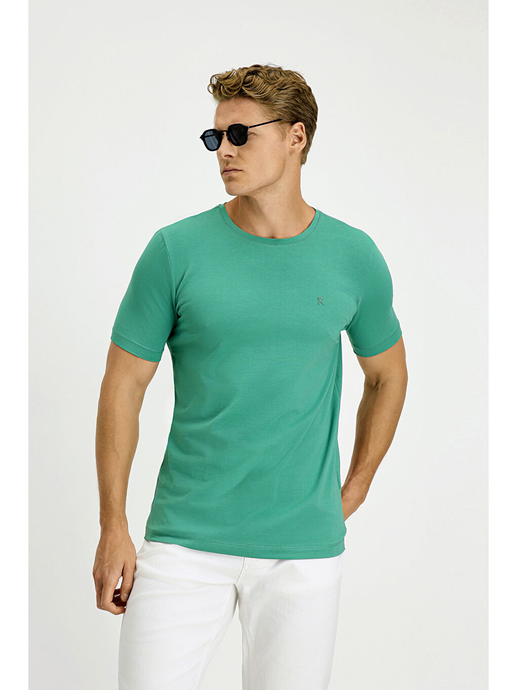 Yeşil Bisiklet Yaka Slim Fit Dar Kesim Süprem Pamuklu Tişört