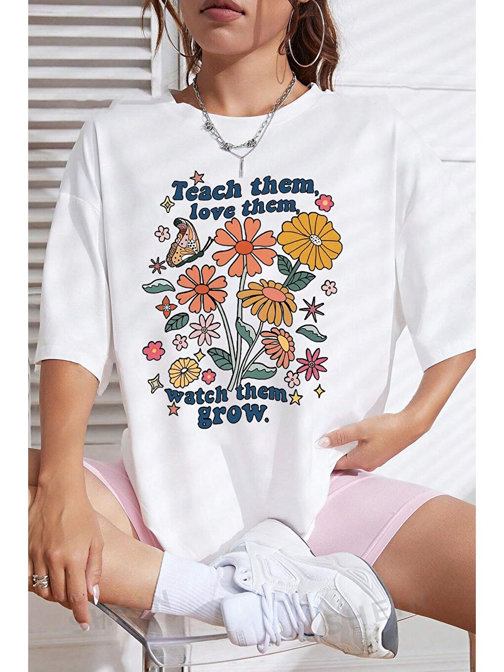 uyguntarz Beyaz Unisex Flowers Baskılı Oversize Tshirt