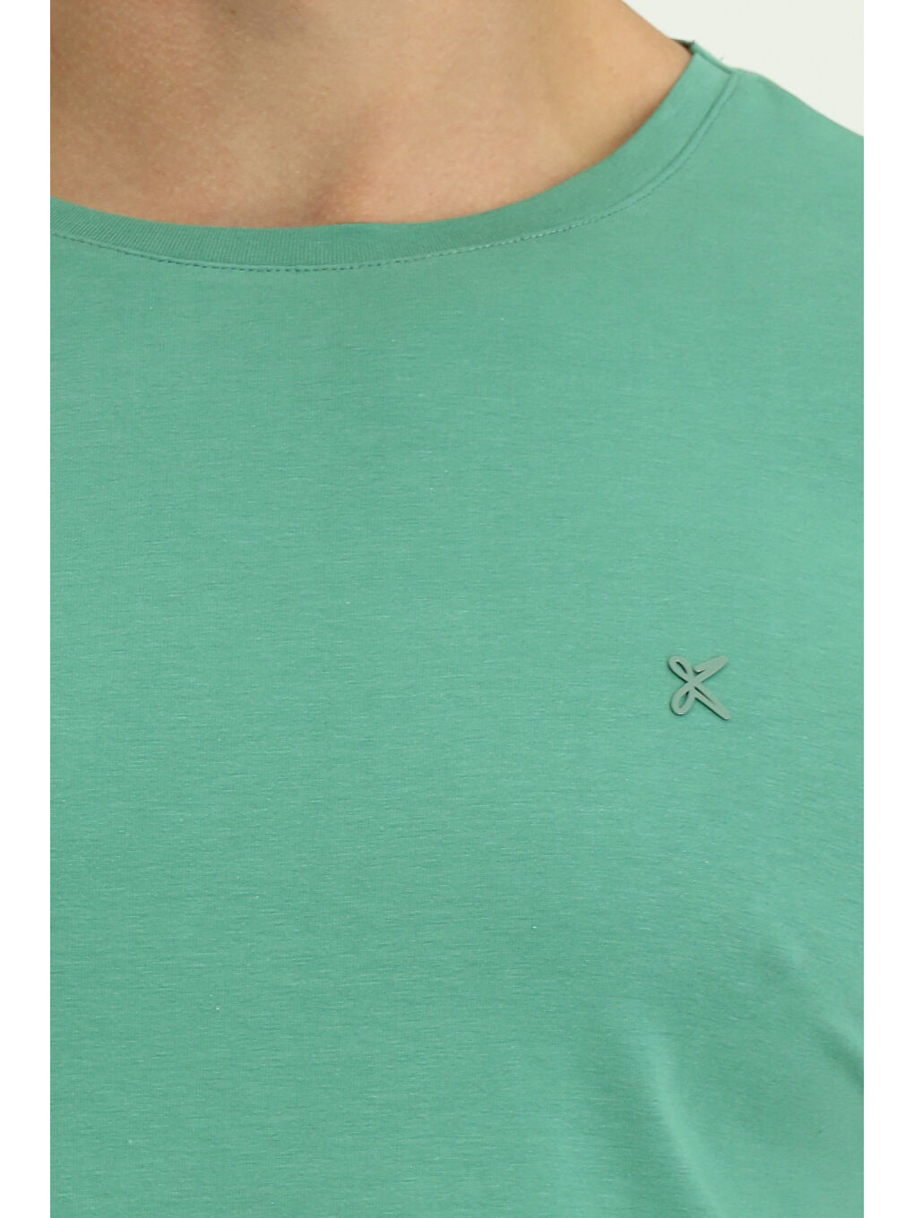 Yeşil Bisiklet Yaka Slim Fit Dar Kesim Süprem Pamuklu Tişört-4
