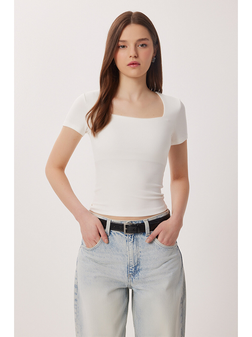 Beyaz Kare Yaka Basic Örme T-shirt Kemik Ldz0060-1
