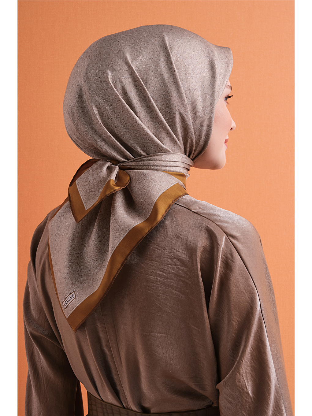 Kahverengi Saf İpek Twill Eşarp 9601d 82-3
