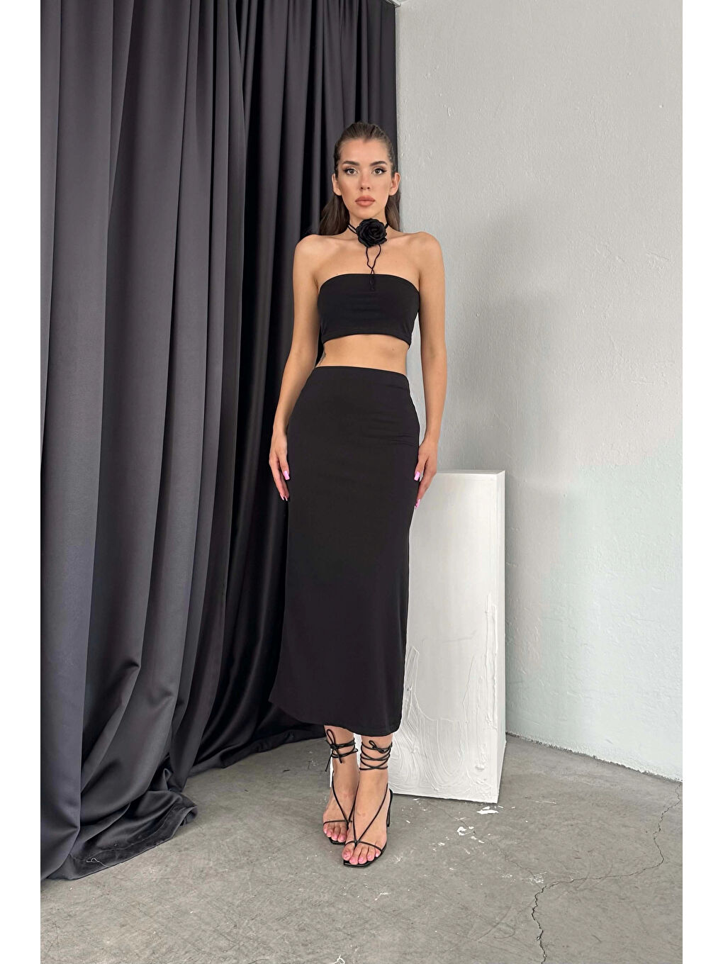 Kadın Siyah Büstiyer Etek Takım 0956-1711-2