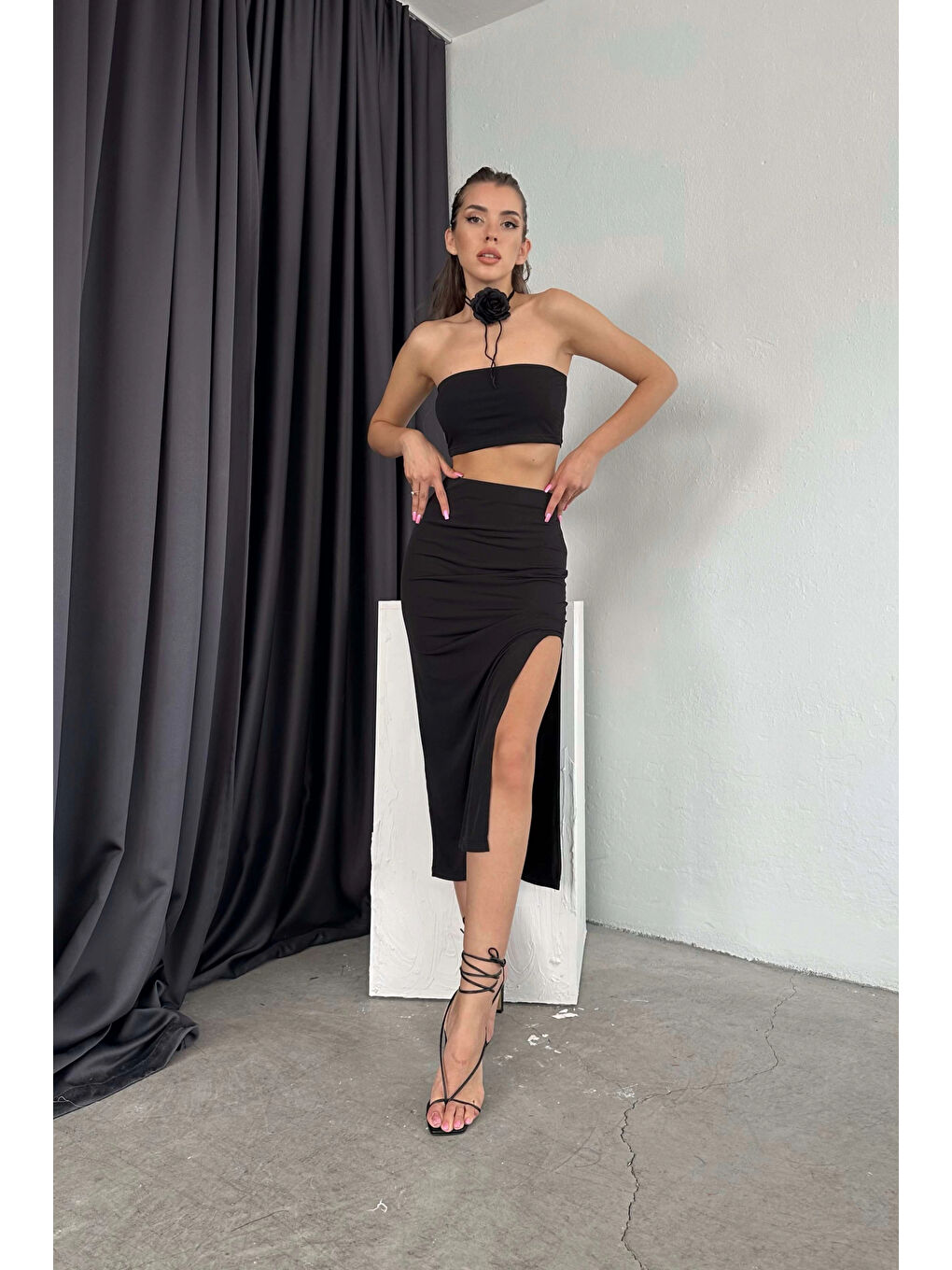 Kadın Siyah Büstiyer Etek Takım 0956-1711-3