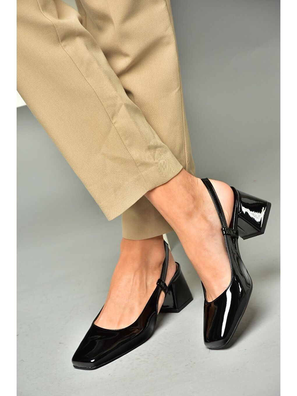 S8158792 Siyah Kadın Topuklu Ayakkabı-5