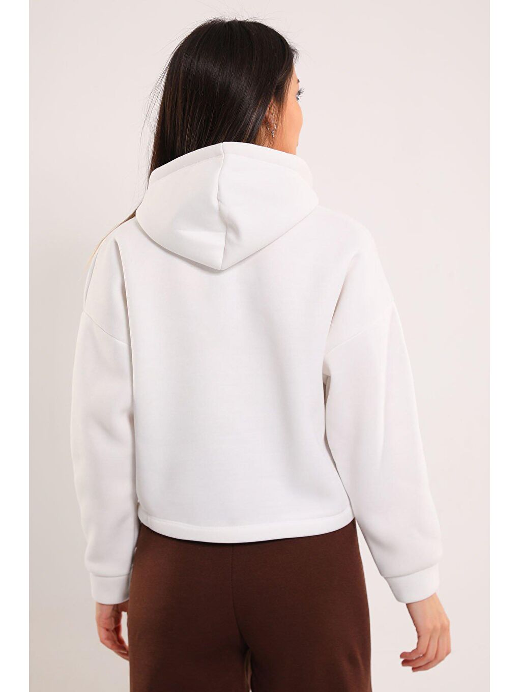 Julude Krem Kadın Kapüşonlu Ön Baskılı Şardonlu Crop Sweatshirt - 6