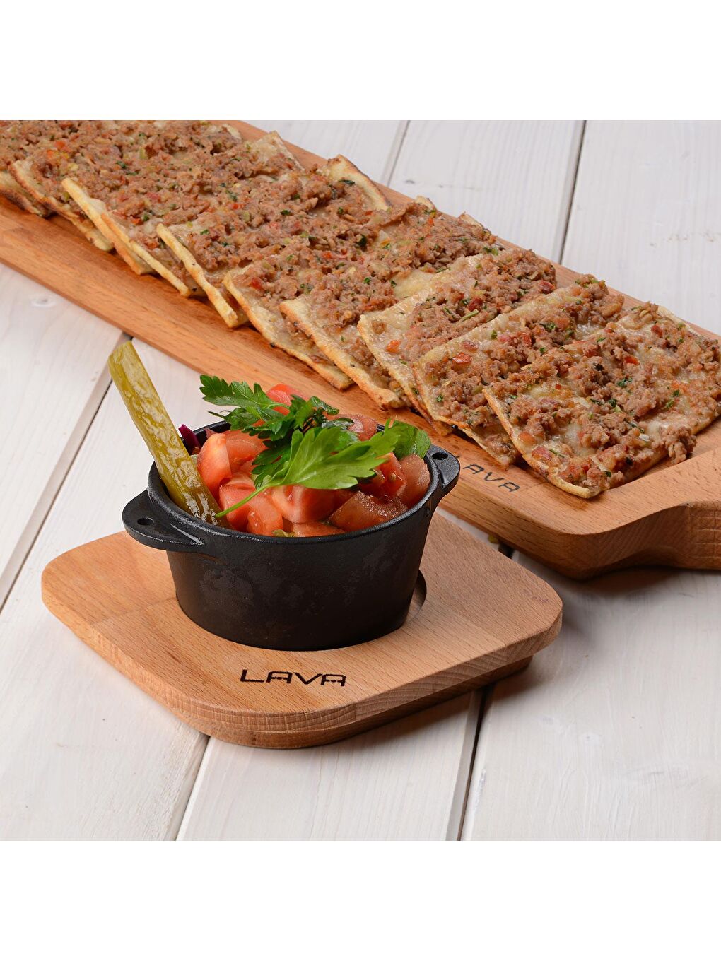 LAVA Siyah Yuvarlak Sufle / Sos Kabı ve Ahşap Altlığı. Çap(Ø)8cm. - 3