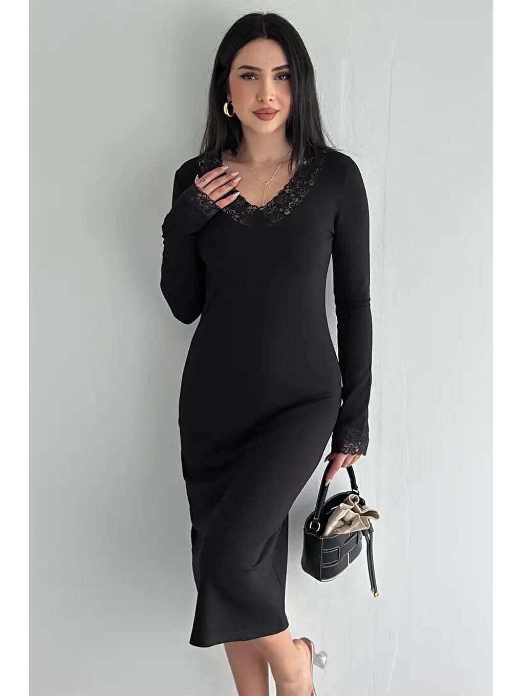 Siyah Kadın Dantel Detaylı V Yaka Elbise – Uzun Kollu Günlük Elbise-1
