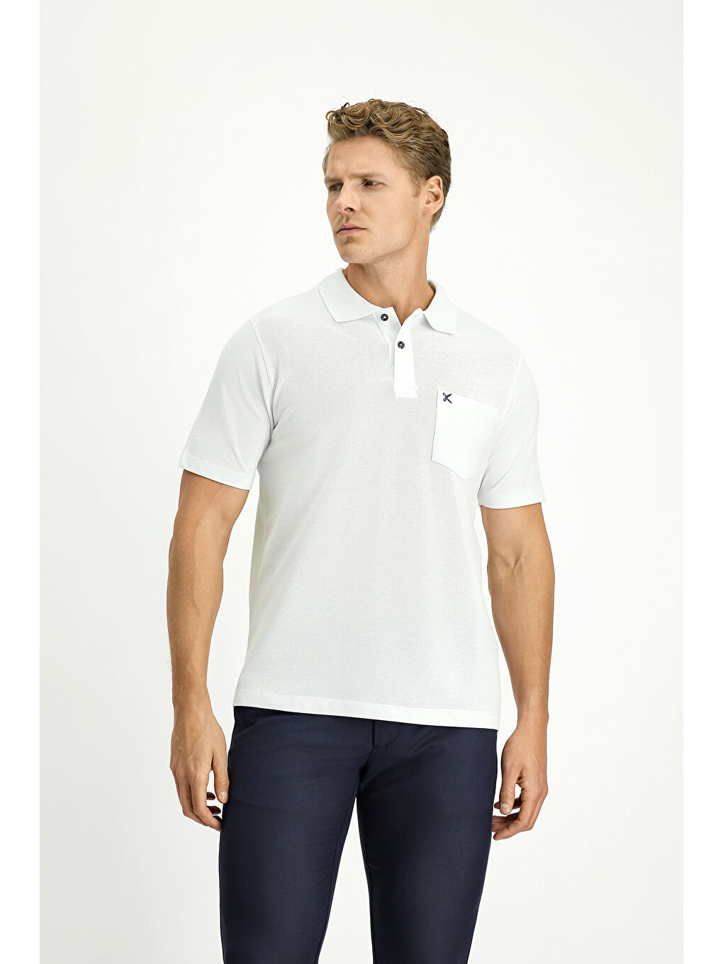 Beyaz Polo Yaka Regular Fit Nakışlı Pamuk %100 Pamuk Tişört