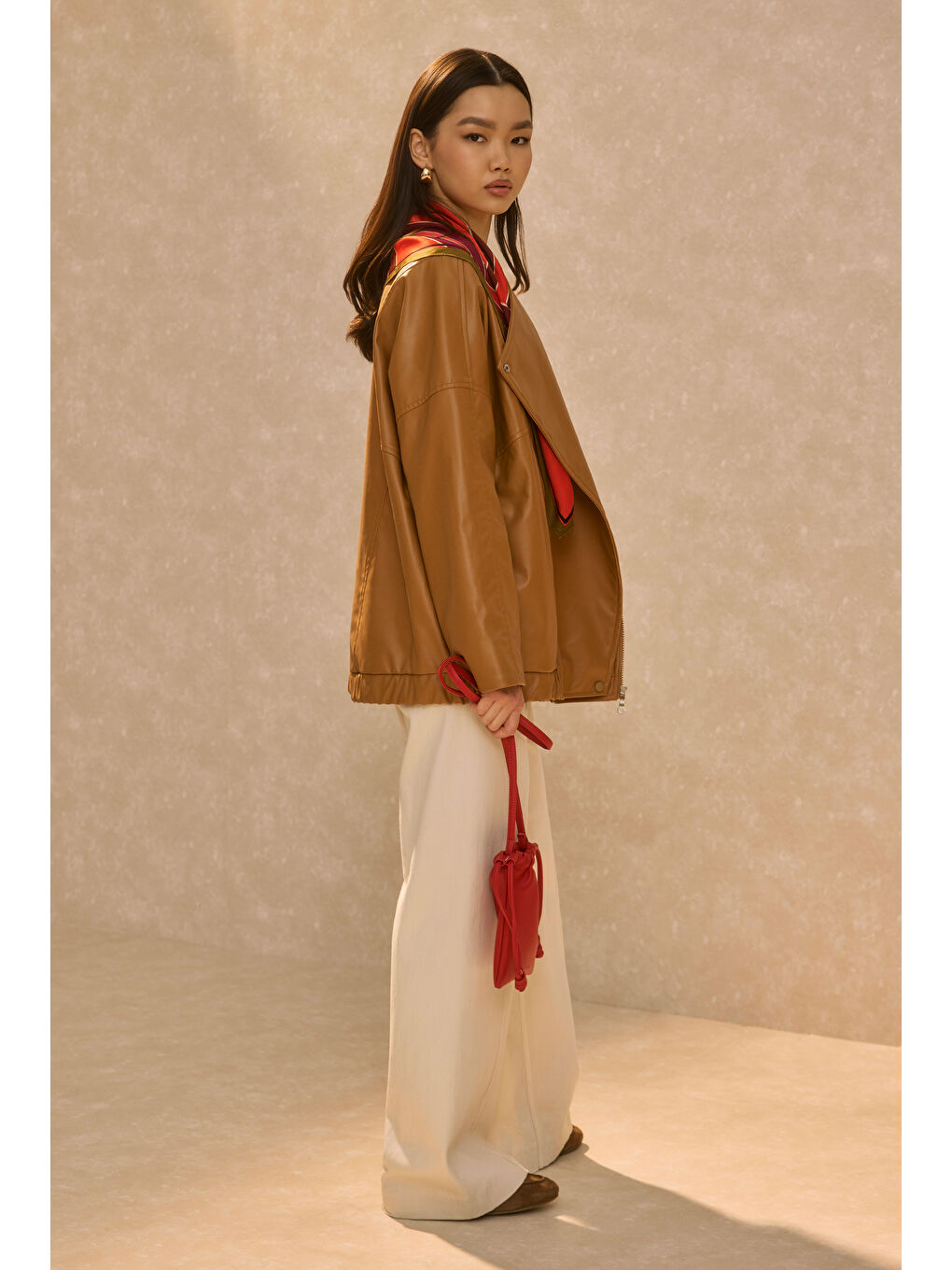 Kahverengi Asimetrik Kesim Deri Ceket Taba-2