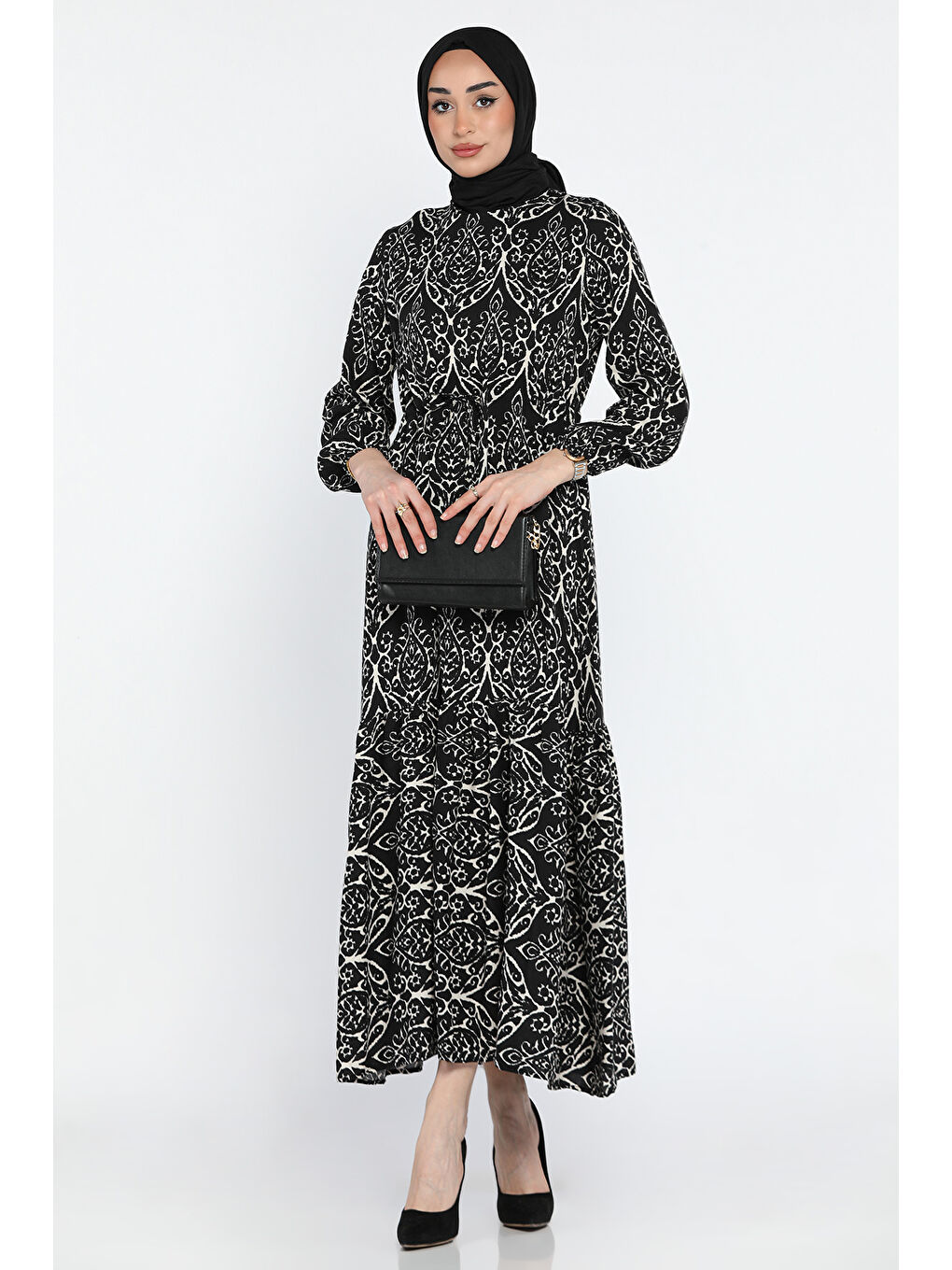 Siyah Desenli Bel Bağlamalı Tesettür Viskon Elbise