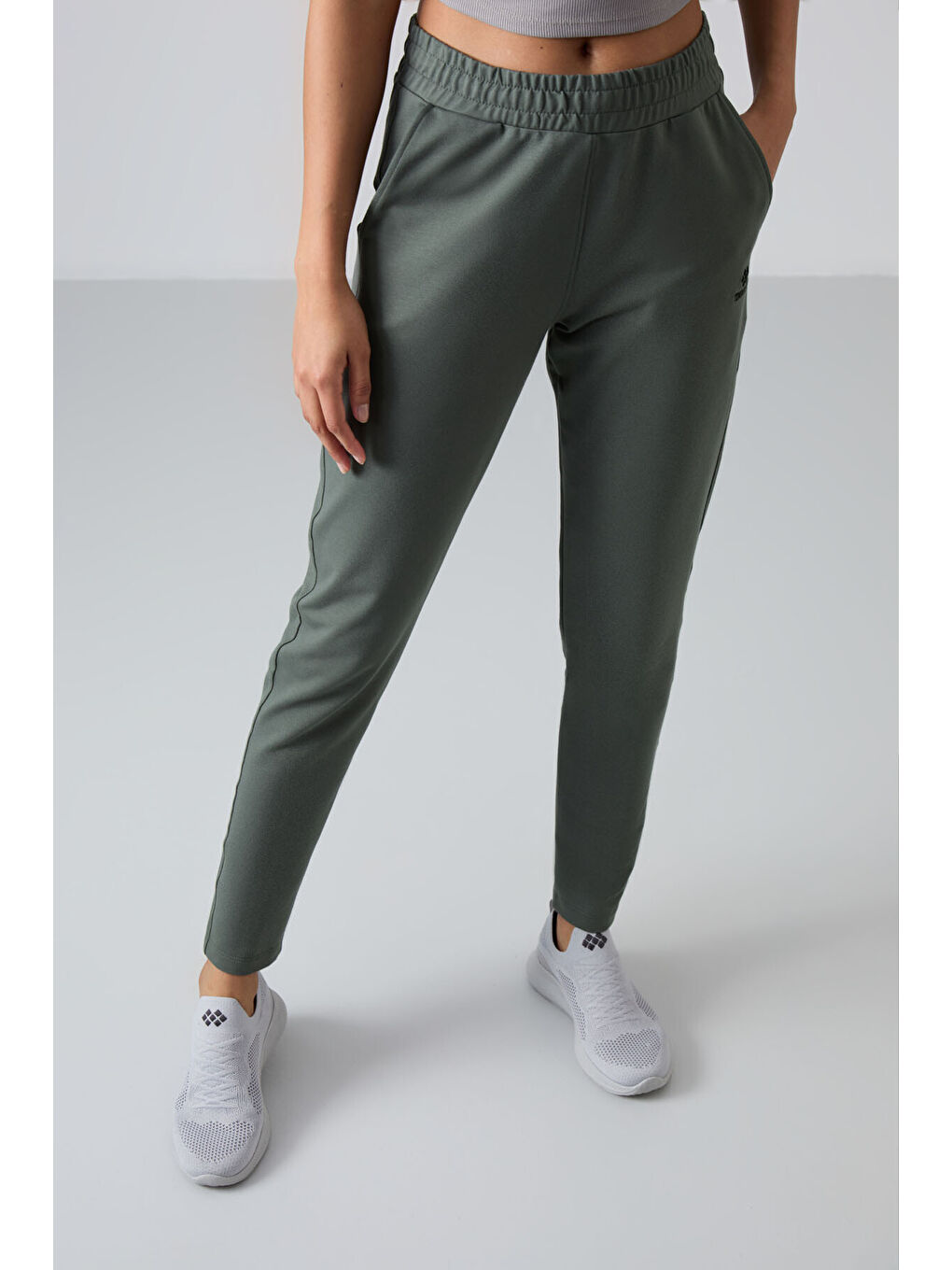 Haki Fermuar Paçalı Cepli Rahat Form Kadın Eşofman Alt - 94246-3