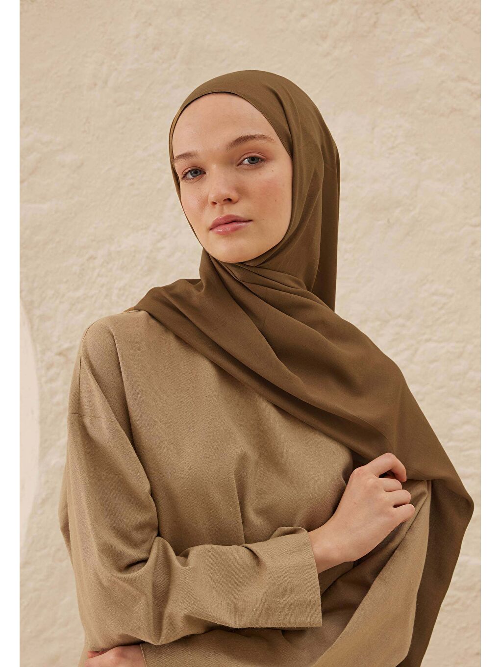Kahverengi Rami Viskon Şal Fındık Kabuğu